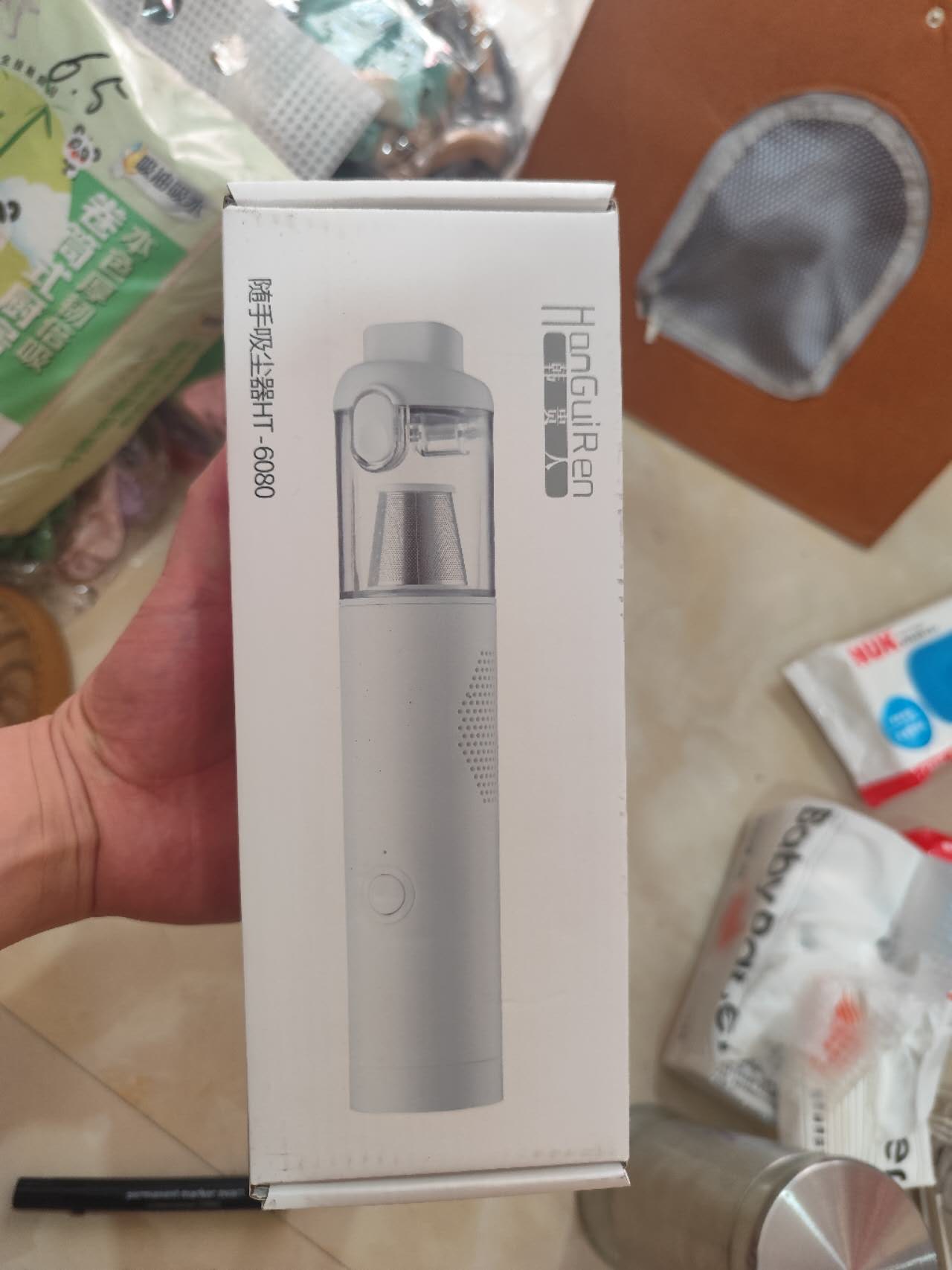 吸尘器：家用车用都可以：1000pcs